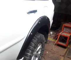 Pajero sport 2009 on OVER FENDER BAUT L PAJERO SPORT TAS4X4