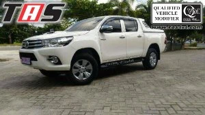 Hillux Revo 2015+ PENUTUP BAK BELAKANG SCZ OEM HILUX REVO TOYOTA 3 penutup_bak_belakang_scz_oem_hilux_revo_toyota_tas4x4