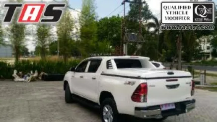 Hillux Revo 2015+ PENUTUP BAK BELAKANG SCZ OEM HILUX REVO TOYOTA 1 penutup_bak_belakang_scz_oem_hilux_revo_toyota_tas4x4_1