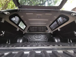 Hillux Revo 2015+ PENUTUP BAK CANOPY AEORKLAS HILLUX REVO WARNA HITAM 2 penutup_bak_canopy_aeorklas_hillux_revo_warna_hitam_2