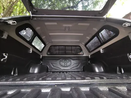 Hillux Revo 2015+ PENUTUP BAK CANOPY AEORKLAS HILLUX REVO WARNA HITAM 2 penutup_bak_canopy_aeorklas_hillux_revo_warna_hitam_2