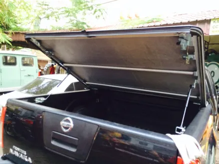 Nissan Navara PENUTUP BAK SOFT COVER LIFT AND ROLL AEROKLAS NISSAN NAVARA 3 penutup_bak_sodt_cover_lift_and_roll_aeroklas_nissan_navara_3