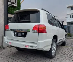 Landcruiser Vx 200 REAR BAR FOREST ON LANDRCUISER VX200