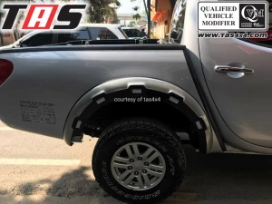 Strada Triton 2007+ CUCI GUDANG PROMO FENDER RANGER MAX STRADA TRITON TAS4X4 1 rnger_max_fndr