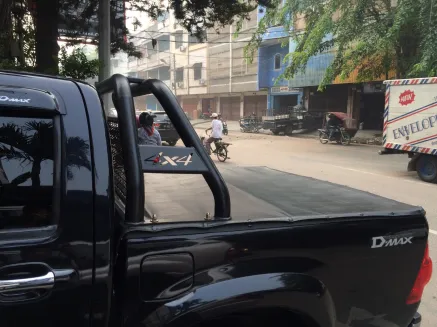 Isuzu D-max 2012+ ROLLBAR GLADIATORS ISUZU D-MAX VCROSS 1 rollbar_gladiator_isuzu_dmax_vcross_1