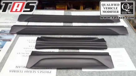 Pajero Sport All New SCUFF PLATE ALL NEW PAJERO SPORT 1 scuff_plate_all_new_pajero_sport_1