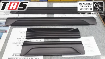 Pajero Sport All New SCUFF PLATE ALL NEW PAJERO SPORT 2 scuff_plate_all_new_pajero_sport_2