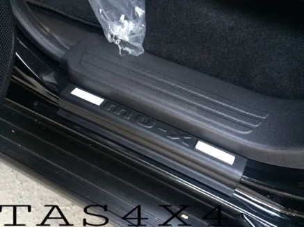 Isuzu Mu-x 2013+ SCUFF PLATE ISUZU MU-X 3 scuff_plate_isuzu_mu_x_3