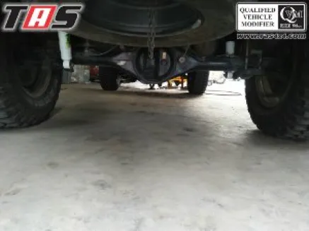 Hillux Revo 2015+ SHOCK ABSORBER BELAKANG IRONMAN HILLUX REVO 1 shock_absorber_belakang_ironman_hillux_revo_tas4x4_1