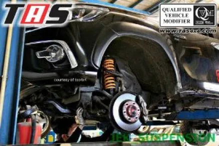Hillux Revo 2015+ SHOCK IRONMAN FOAMCELL PRO DEPAN BELAKANG HILUX REVO 4 shock_ironman_foamcell_pro_depan_belakang_hilux_revo_tas4x4_1