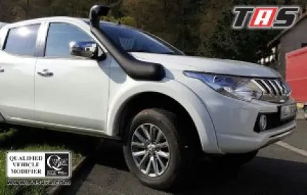 Isuzu D-max 2012+ SNORKEL GLADIATOR ISUZU D-MAX 8 snorkel_strada_triton_tas4x4