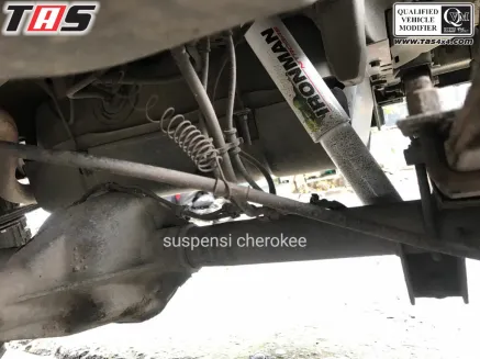 Jeep Cherokee XJ/ZI/ZG/WJ/WG SUSPENSI LIFT 2,5 INCH IRONMAN JEEP CHEROKEE 4 suspensi_lift_25_inch_ironman_jeep_cherokee_1