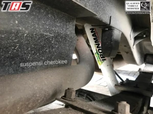 Jeep Cherokee XJ/ZI/ZG/WJ/WG SUSPENSI LIFT 2,5 INCH IRONMAN JEEP CHEROKEE 5 suspensi_lift_25_inch_ironman_jeep_cherokee_5