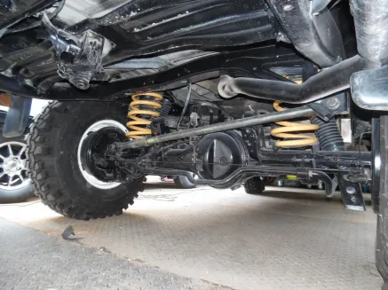 Landcruiser Vx 200 SUSPENSI LIFT 2,5 INCH IRONMAN LANDCRUISER VX200 7 suspensi_lift_25_inch_ironman_landcruiser_vx200_5