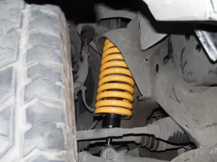 Nissan Navara SUSPENSI LIFT 2,5 INCH IRONMAN NISSAN NAVARA 2 suspensi_lift_25_inch_nissan_navara_5