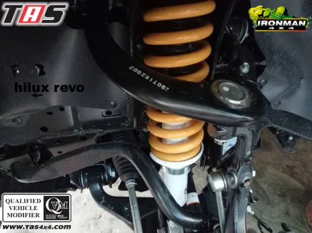 Hillux Revo 2015+ SUSPENSI LIFT 2,5 INCH IRONMAN TOYOTA HILLUX REVO 3 suspensi_shock_depan_belakang_hillux_revo_5