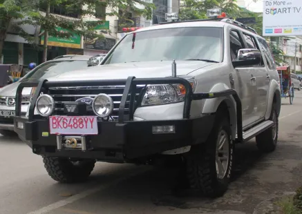 Ford Everest TANGGA SAMPING FORD EVEREST FULL SIDE RAIL FOREST 1 tangga_samping_ford_everest_full_side_rail_forest_1