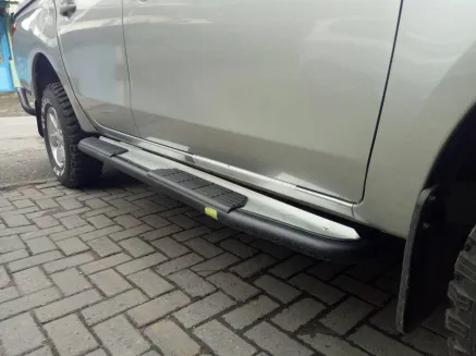 Triton 2015+ TANGGA SAMPING MITSUBISHI ALL NEW TRITON ABS FOREST 5 tangga_samping_mitsubishi_all_new_triton_abs_forest_5