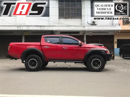 Triton 2015+ TANGGA SAMPING MITSUBISHI ALL NEW TRITON FULL SIDE RAIL FOREST 2 tangga_samping_mitsubishi_all_new_triton_full_side_rail_forest_2