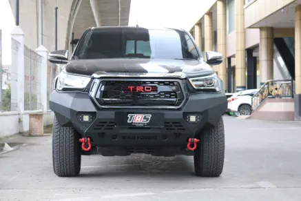 Hillux Vigo 2011+ WILDFOREST BULLBAR HILUX 2020 TAS 4x4 1 toyota__hilux_1