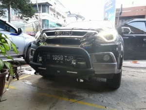 Isuzu Mu-x 2013+ U BAR WILD FOREST ISUZU MUX TAS4X4 2 u_bar_wild_forest_isuzu_mux_tas4x4_2