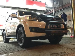 Fortuner 2015+ U BAR WILD FOREST TAS4X4 1 u_bar_wild_forest_tas4x4