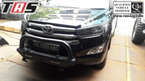 Innova U BAR WILD FOREST INNOVA TAS4X4<br> 1 ubar_innova