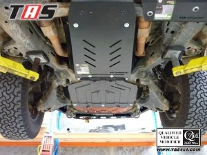 Landcruiser Vx 200 UNDERBODY PROTECTION PLATES LANDCRUISER VX200 3 underbody_protection_plate_ironman_landcruiser_vx200_tas4x4_2